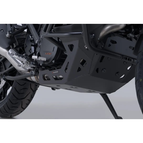 Engine Guard Black