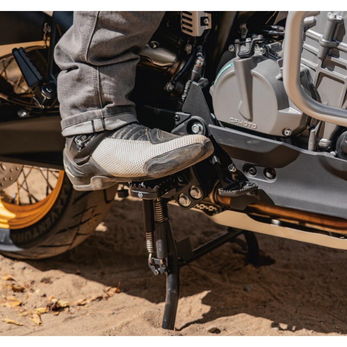 RH ENLARGED PEDAL