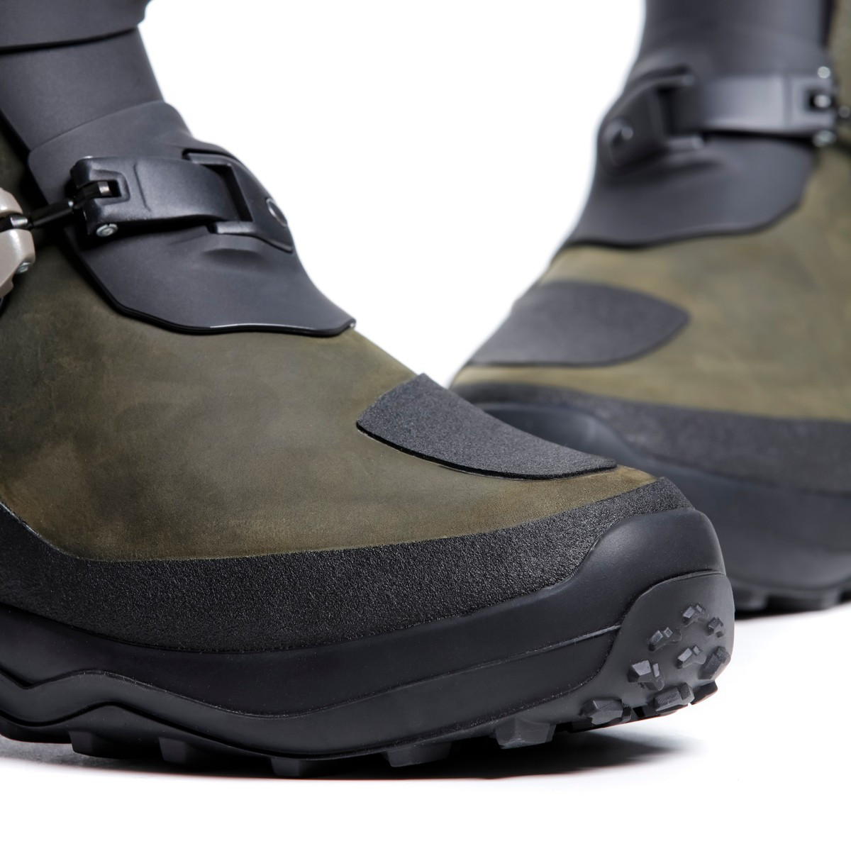 BikerShop.ro - Cizme Dainese Seeker Gore-tex - Black/army-green