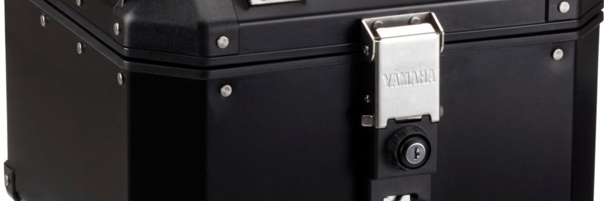 Adventure hard cases for Ténéré / Tracer — volume and protection on long rides.